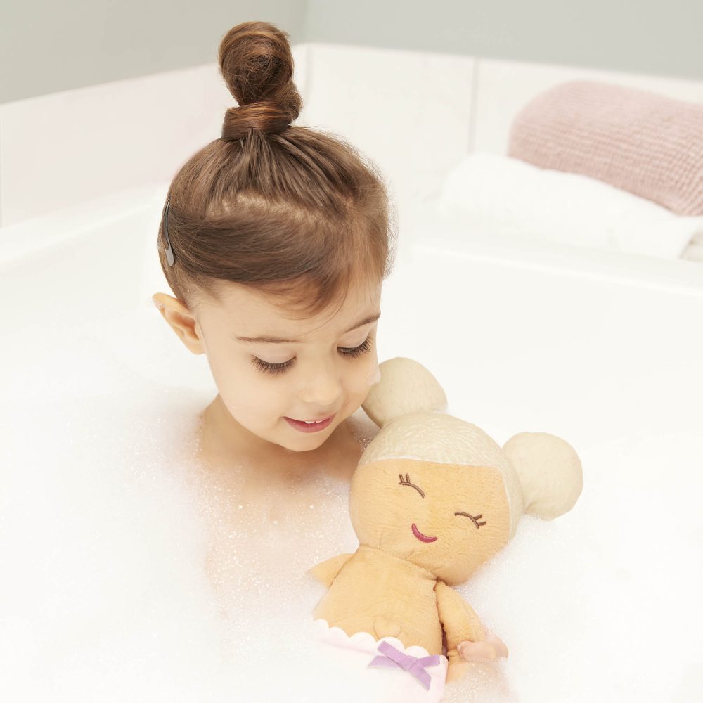 LullaBaby bath doll – lalka przytulanka DO KĄPIELI – blondynka, wersja bez ręczniczka5