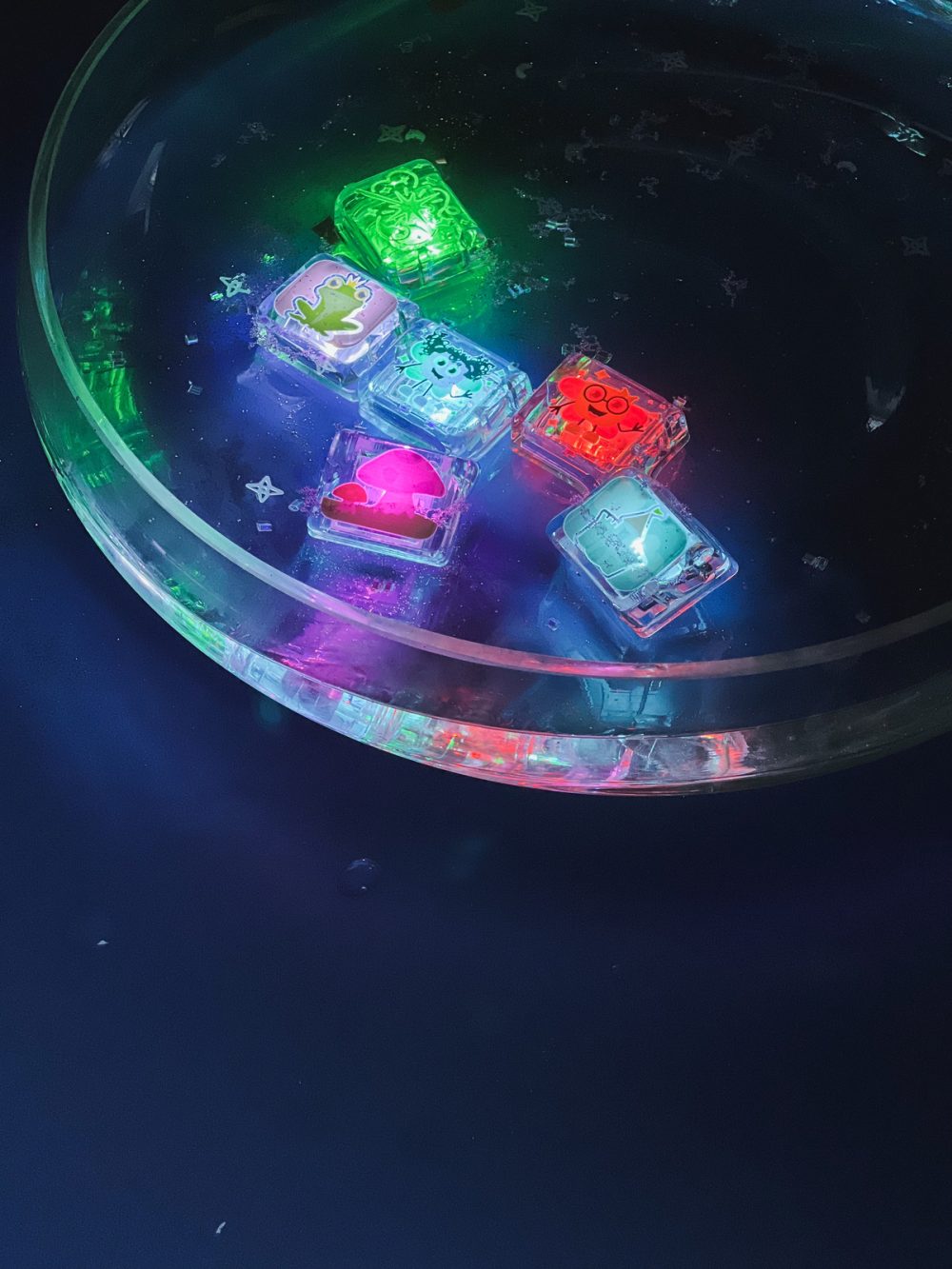 Glo Pals, Kostki sensoryczne świecące w wodzie 6 sztuk - Wróżki3