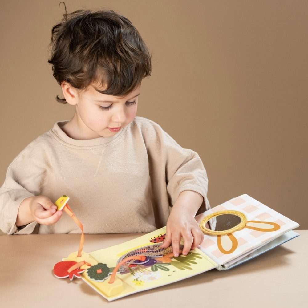 Interaktywna-Ksiazeczka-Sensoryczna-Ogrod-Zabawka-Edukacyjna-dla-Niemowlat-6m_[13464]_1200